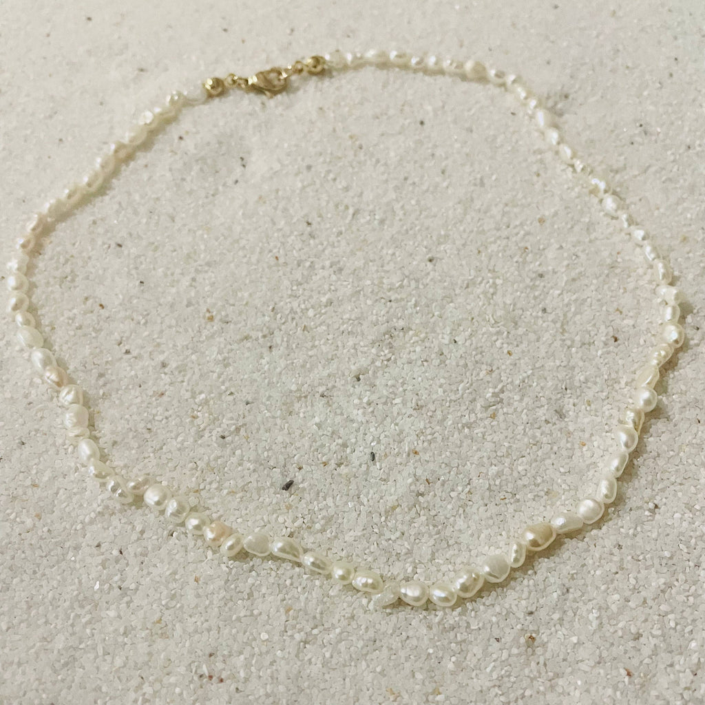 My Girl Tiny Pearl Choker