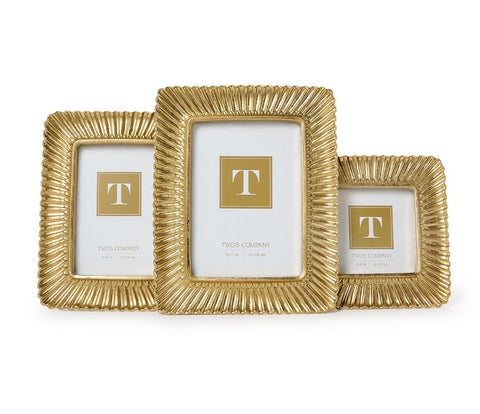 Scalloped Plume Gold Frame