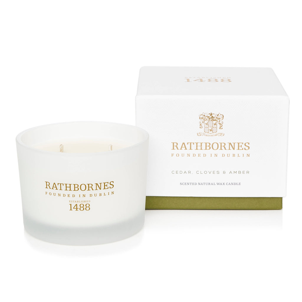 Rathbornes 1488 - Cedar, Cloves & Amber Scented Classic Candle (Spicy/woody)
