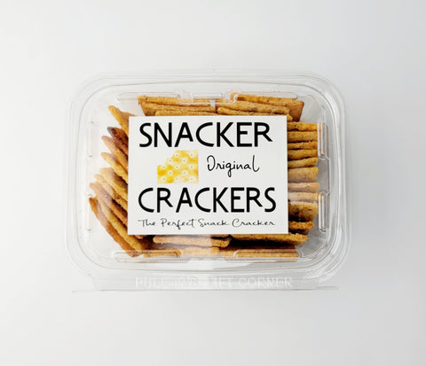 Snacker Saltine Crackers