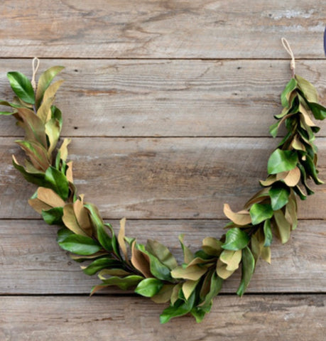 Estate Magnolia Garland